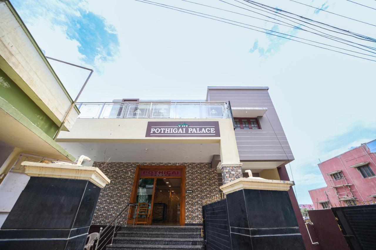 The Pothigai Palace Hotell Kuttālam Exteriör bild